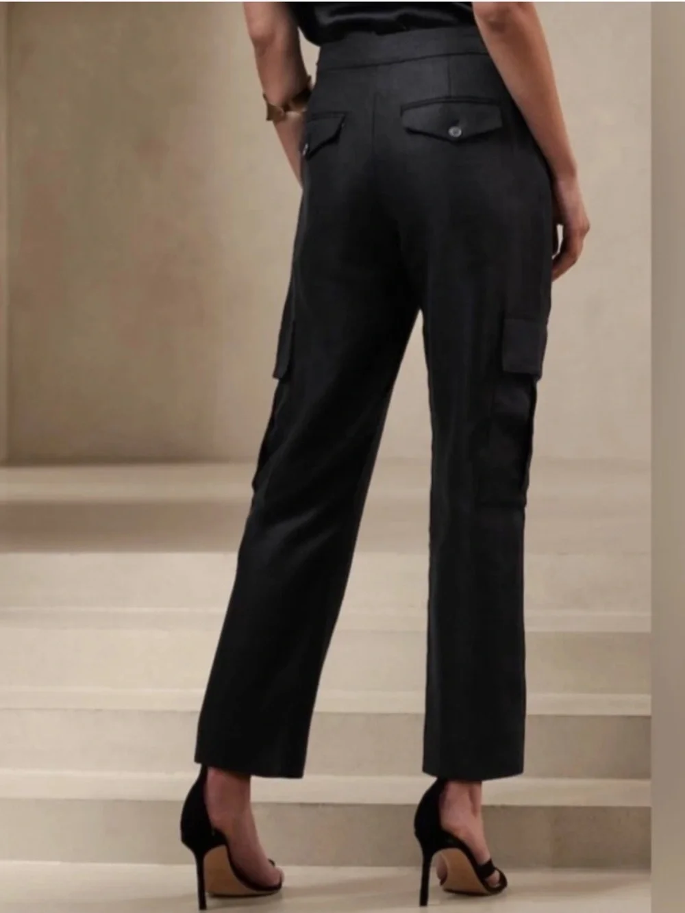 Banana Republic Heritage Expedition Cargo 100% Linen Pant in Black Size 4 Petite